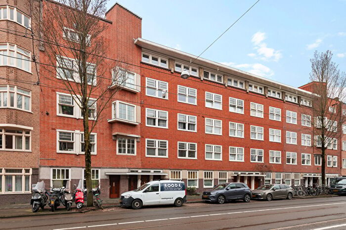 5-kamerappartement te koop in Amsterdam – Admiraal De Ruijterweg, Bosleeuw