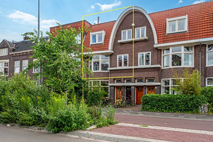 6-kamerappartement te koop in Zeeheldenbuurt, Groningen