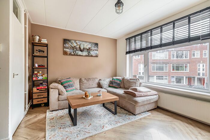 4-kamerappartement te koop in Rotterdam – Baljuwplein, Provenierswijk