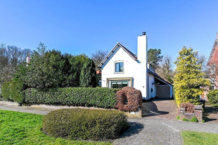 4-kamerhuis te koop in Santhaesbuurt, Santpoort-Noord