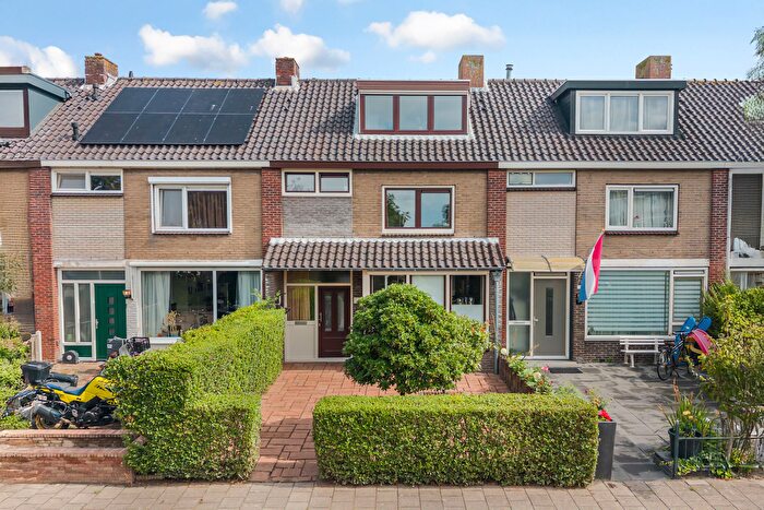 5-kamerhuis te koop in Oosterwijk, Heemskerk