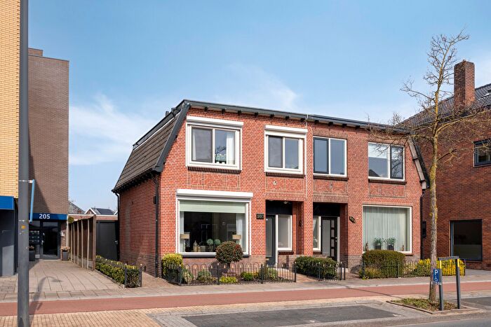 4-kamerhuis te koop in Noord, Hengelo (OV)