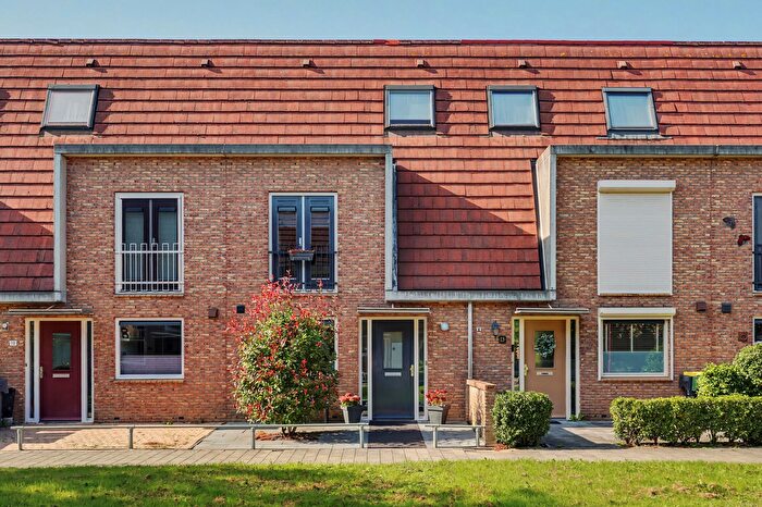 5-kamerhuis te koop in Puttershoek Woonkern, Puttershoek