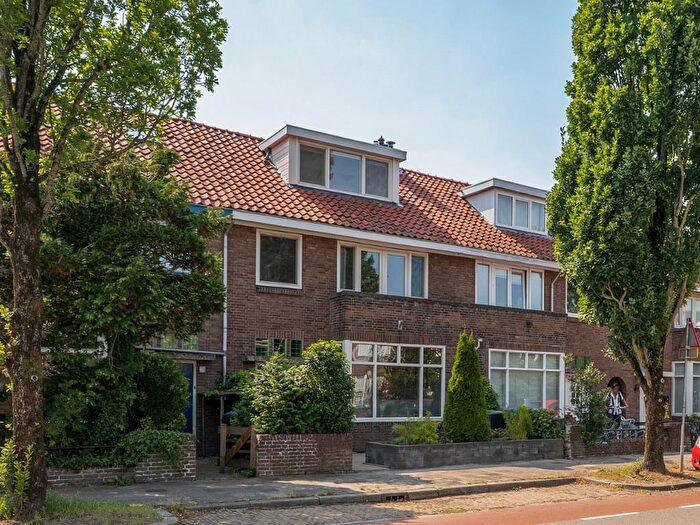 6-kamerhuis te koop in Leeuwarden – Bleeklaan, Zeeheldenbuurt
