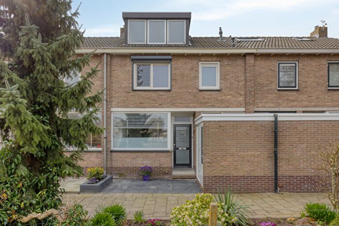 5-kamerhuis te koop in Prinsessenbuurt, Lekkerkerk