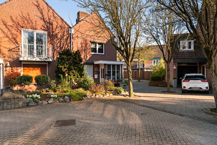 4-kamerhuis te koop in Weert – Tamboerstraat, Leuken