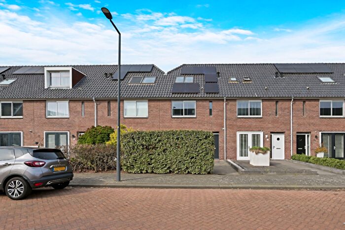 5-kamerhuis te koop in Rotterdam – Bart van der Leckstraat, Nesselande