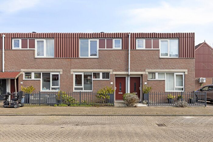 4-kamerhuis te koop in Rotterdam – Cannenburchstraat, Beverwaard