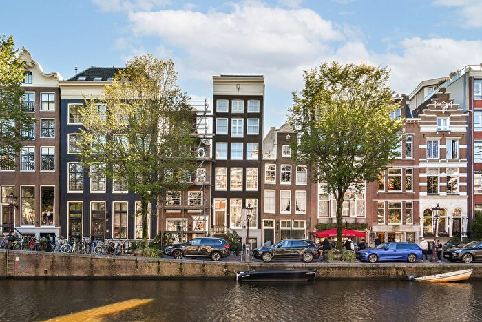 4-kamerappartement te koop in Amsterdam – Singel, Spuistraat-Noord