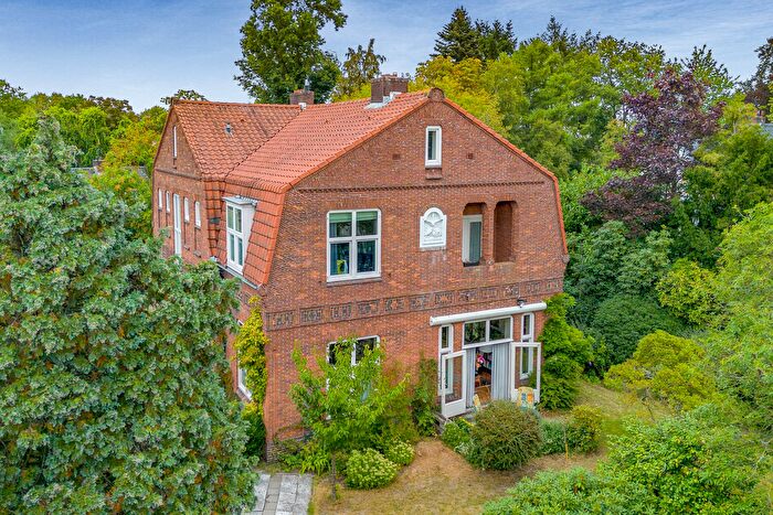 12-kamerhuis te koop in Hilversum – Borneolaan, Raadhuiskwartier