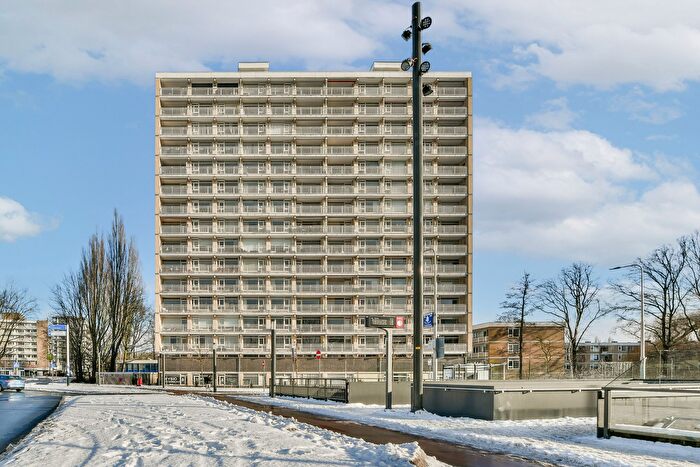 3-kamerappartement te koop in Zeestratenbuurt, Amstelveen