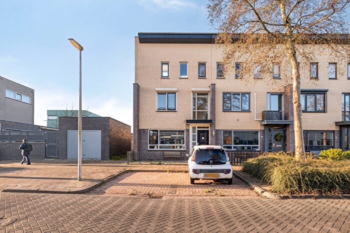 6-kamerhuis te koop in Amerika, Purmerend