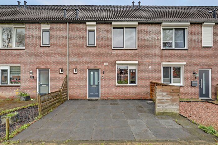 5-kamerhuis te koop in Beemdenbuurt, Oosterhout (NB)