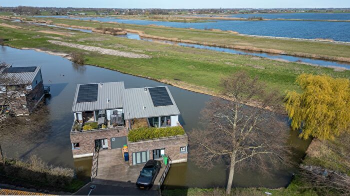 5-kamerhuis te koop in Den Haag – Dodaarsoever, De Vissen