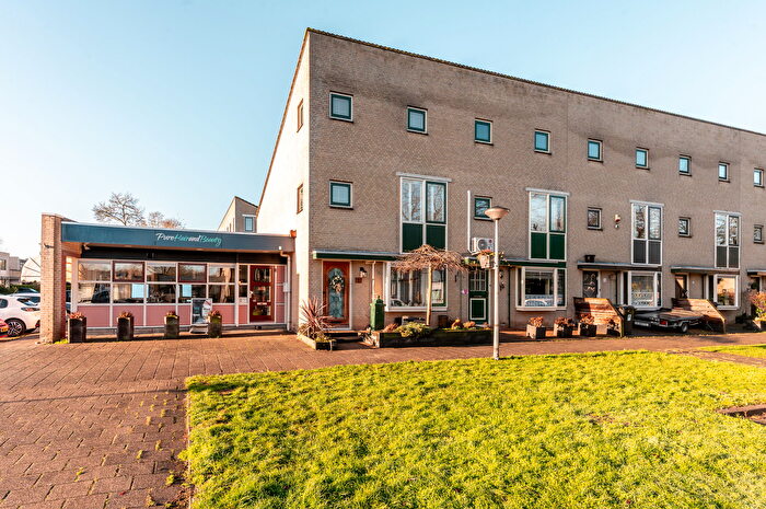 5-kamerhuis te koop in Almere – Fugaplantsoen, Muziekwijk N.-Noord
