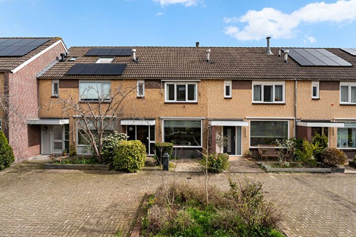 5-kamerhuis te koop in Hofwijk en Oranjehof, Wateringen