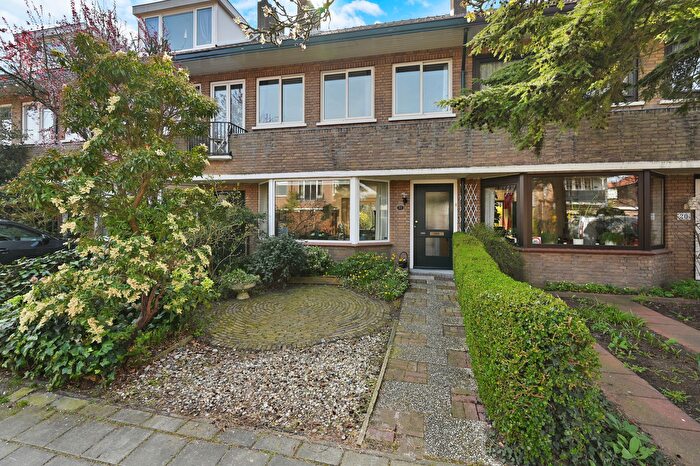8-kamerhuis te koop in Den Deijl, Wassenaar