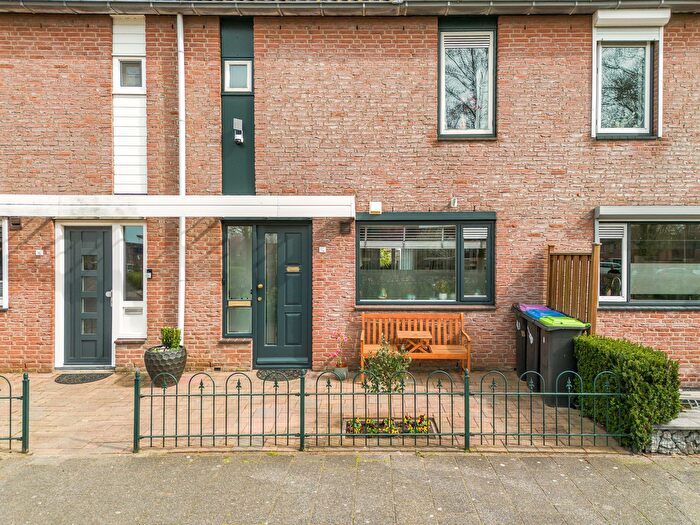 4-kamerhuis te koop in Vogelenzang-Noord, Spijkenisse