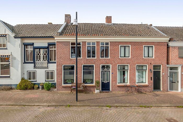 4-kamerhuis te koop in Sprang-Capelle – Haven, Capelle / Nieuwe Vaart