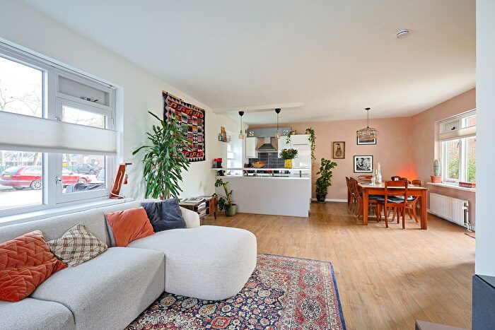 3-kamerappartement te koop in Utrecht – Aardbeistraat, Ondiep