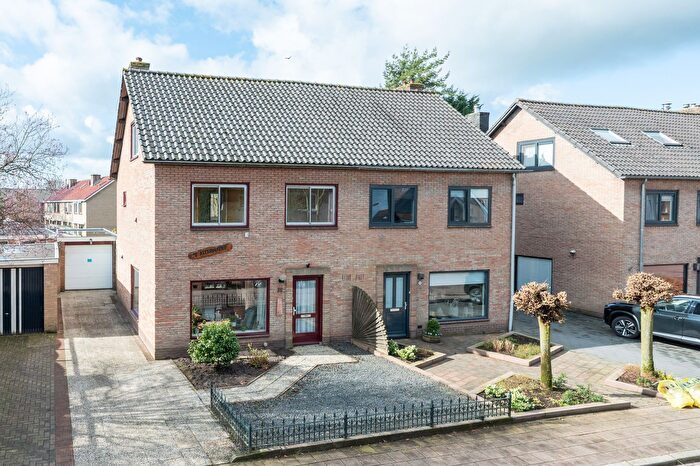 5-kamerhuis te koop in Putten-Zuid-Oost, Putten