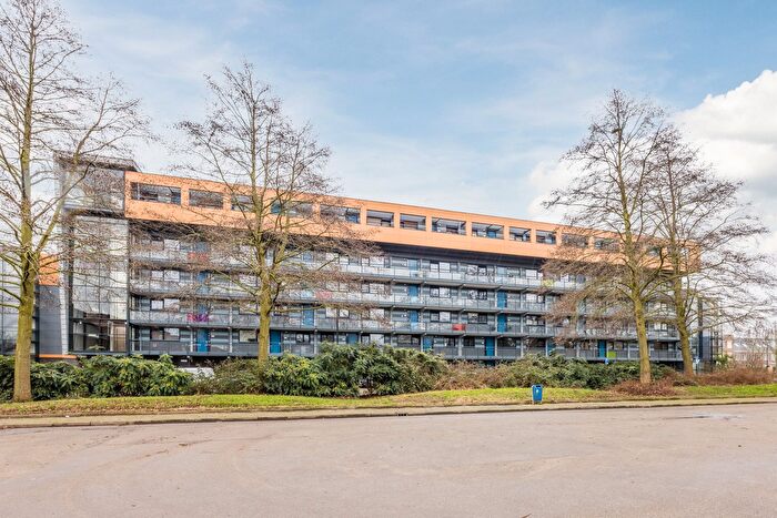 4-kamerappartement te koop in Vlaardingen – Sperwerlaan, Vogelbuurt Zuid