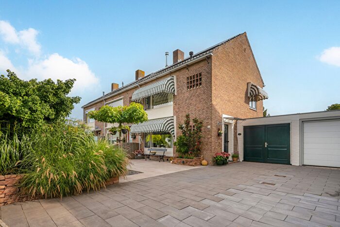 5-kamerhuis te koop in Thamerdal, Uithoorn
