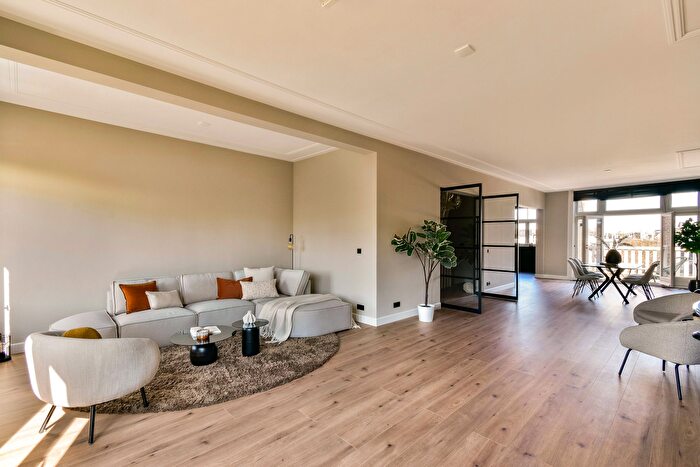 4-kamerappartement te koop in Amsterdam – Emmastraat, Cornelis Schuytbuurt