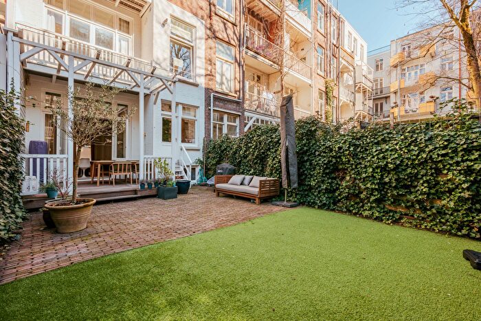 6-kamerappartement te koop in Amsterdam – Tweede Helmersstraat, Helmersbuurt-Oost