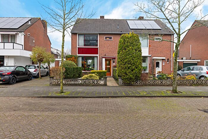 5-kamerhuis te koop in Maarssen – Kennedylaan, Staatsliedenbuurt