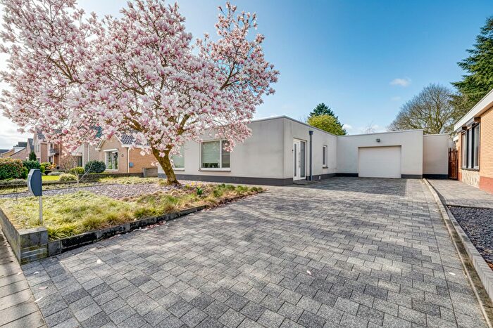 8-kamerhuis te koop in Sint Willebrord, St. Willebrord