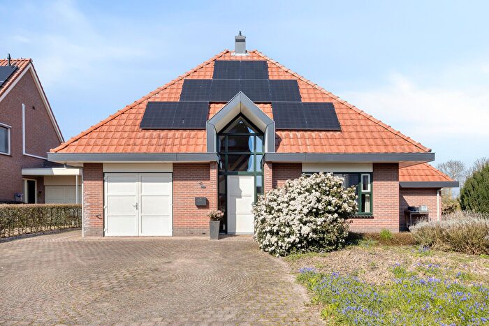 6-kamerhuis te koop in De Weem, Valburg