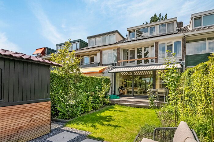5-kamerhuis te koop in Rotterdam – Svendsenlaan, Molenlaankwartier