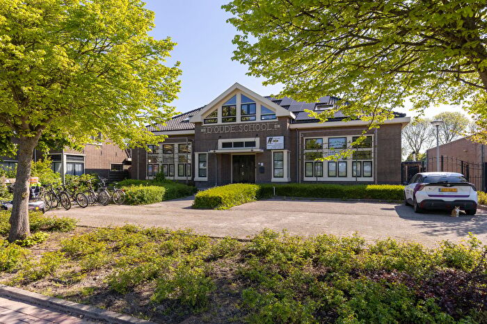 13-kamerhuis te koop in Midwoud Centrum, Midwoud