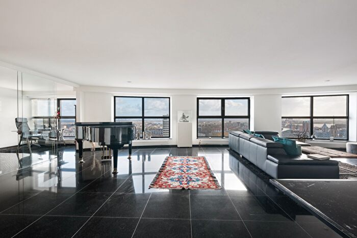 3-kamerappartement te koop in Rotterdam – Weena, Cs Kwartier