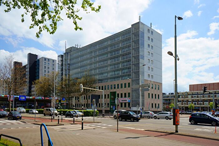 3-kamerappartement te huur in Zuidplein, Rotterdam