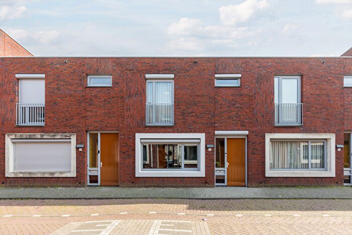4-kamerhuis te koop in Trouwlaan, Tilburg