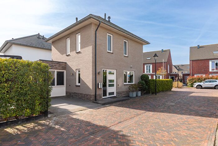 5-kamerhuis te koop in Nobelhorst West, Almere