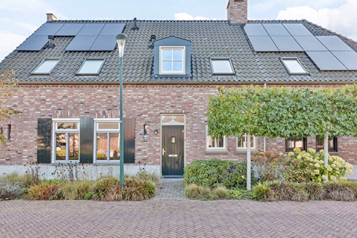 4-kamerhuis te koop in Hoogeloon, Hoogeloon