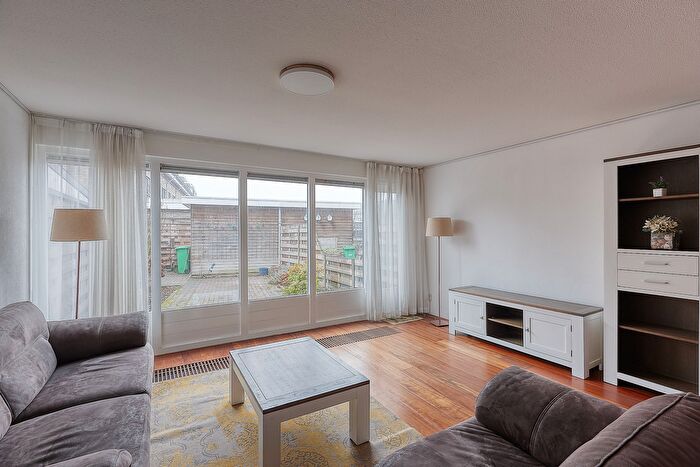 5-kamerhuis te huur in De Velden, Den Haag