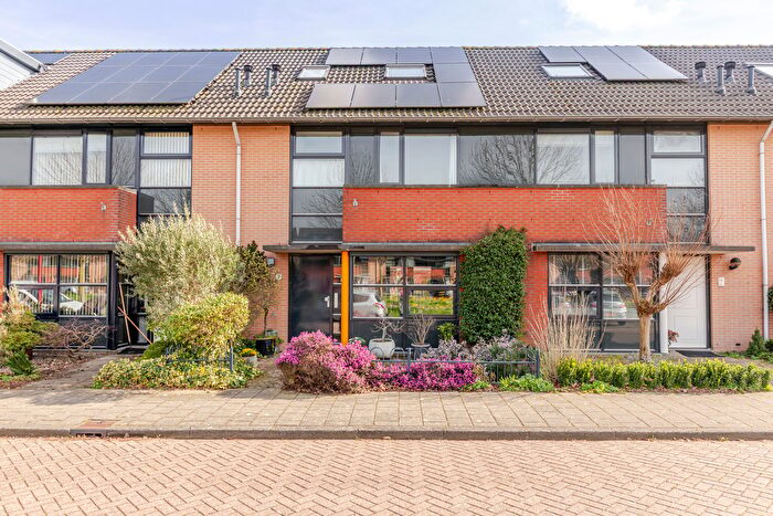 6-kamerhuis te koop in Nieuwegein – Gerrit Achterberghove, Hoven-West