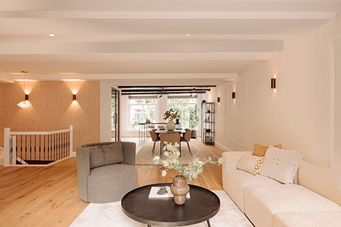 5-kamerappartement te koop in Amsterdam – Recht Boomssloot, Nieuwmarkt