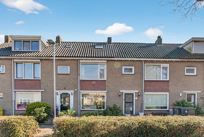 5-kamerhuis te koop in Oranjewijk, Monnickendam