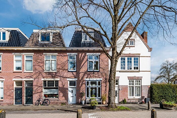 5-kamerhuis te koop in Nassaukwartier en Hout, Alkmaar