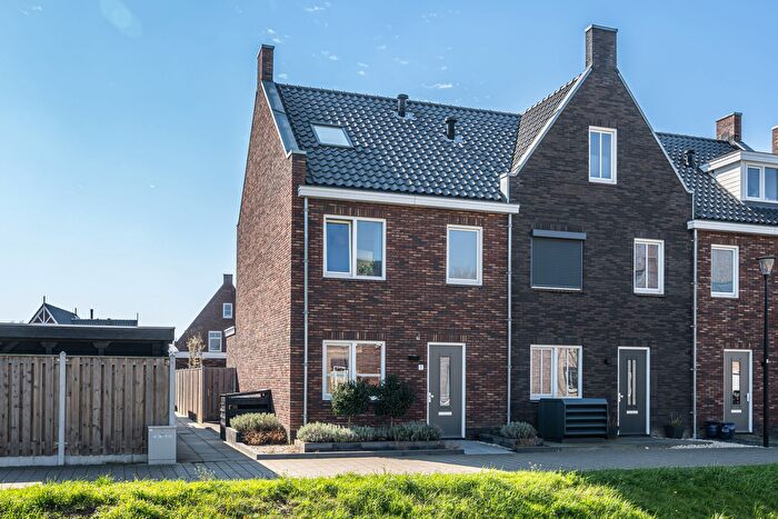 5-kamerhuis te koop in Stad aan 't Haringvliet woonkern, Stad aan 't Haringvliet