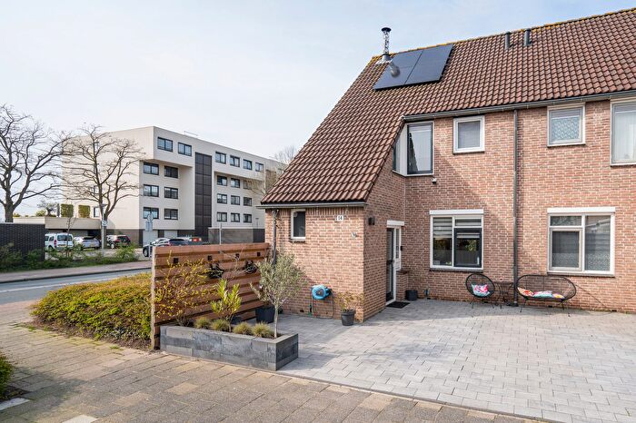 5-kamerhuis te koop in Papendrecht – Dokter Rietveldplein, Pontonniersbuurt