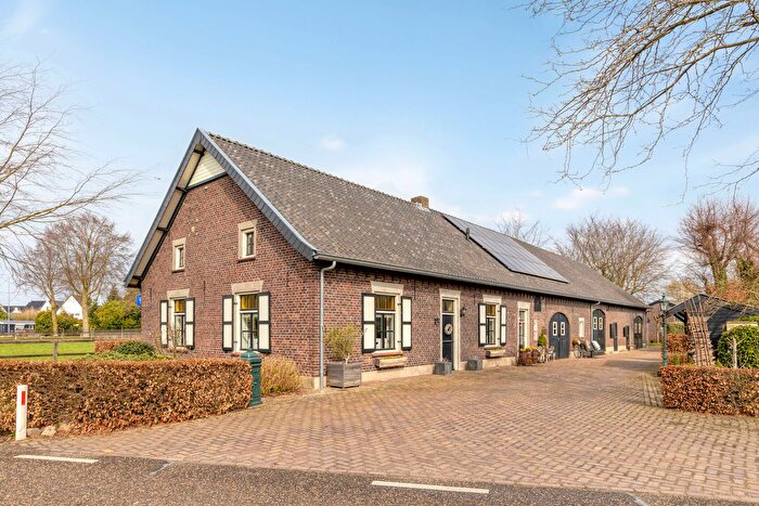 7-kamerhuis te koop in Verspreide huizen Hegelsom, Hegelsom