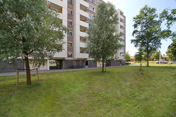4-kamerappartement te koop in Den Haag – Suzannaland, Landen