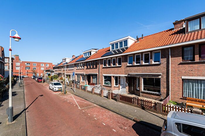 4-kamerhuis te koop in Laakkwartier-West, Den Haag