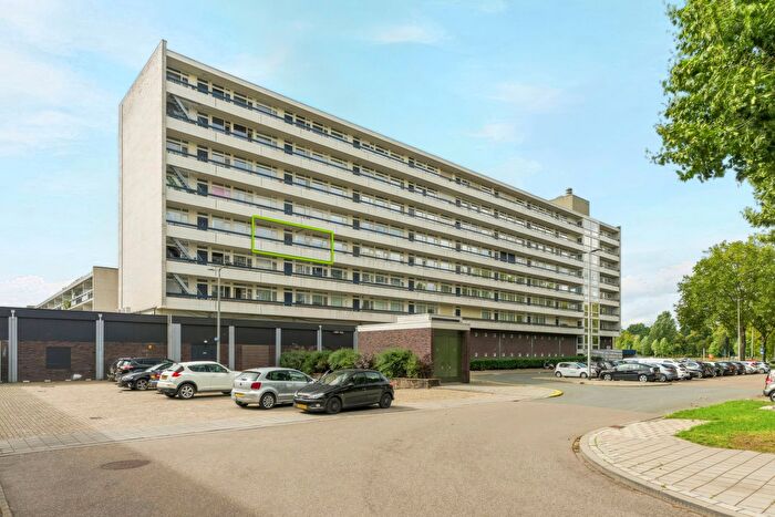 3-kamerappartement te koop in Arnhem – Cloekplein, Winkelcentrum